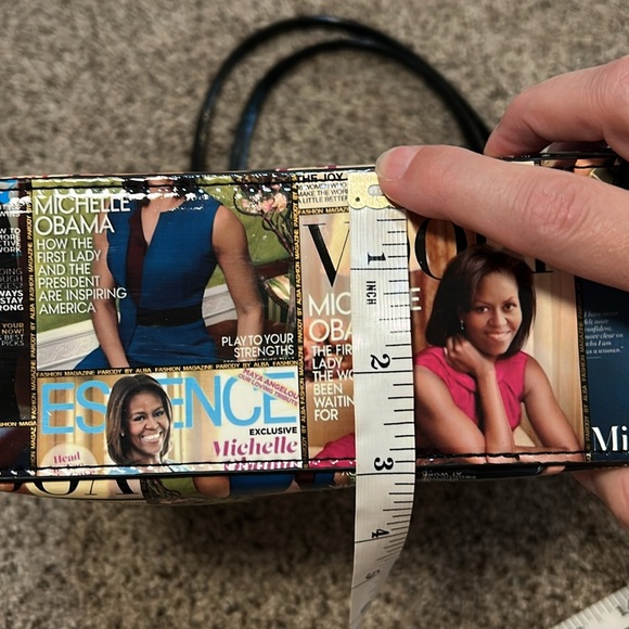 NWOT Michelle Obama First Lady Glossy Magazine Print Collage Vinyl Handbag Purse - Picture 15 of 16